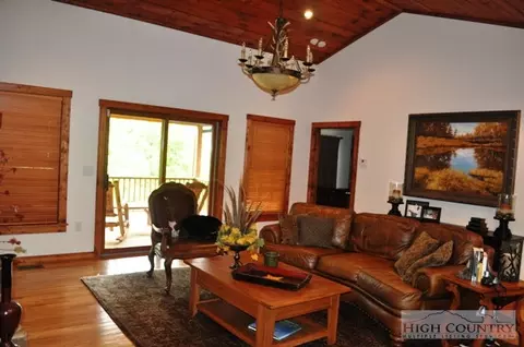 2126 Blackberry Rd, Blowing Rock, NC 28605 photo 8