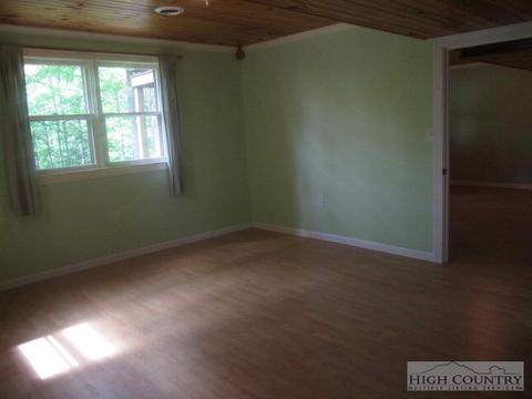 111 Hawk Ter, Vilas, NC 28692 photo 11