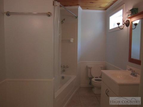 111 Hawk Ter, Vilas, NC 28692 photo 8