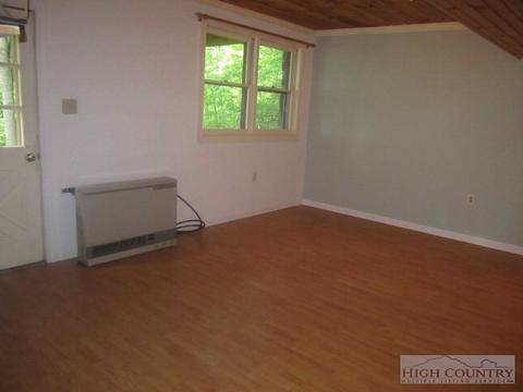 111 Hawk Ter, Vilas, NC 28692 photo 12