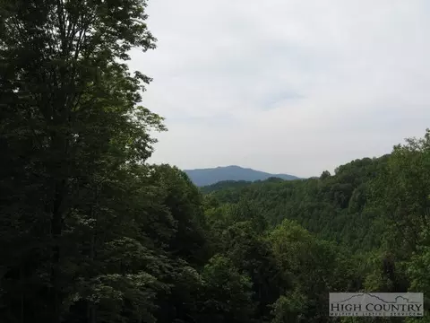 897 Little Windfall Rd, Lansing, NC 28643 photo 9