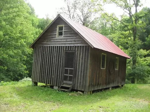 897 Little Windfall Rd, Lansing, NC 28643 photo 3