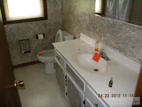 119 Front St, Sparta, NC 28675 photo 10