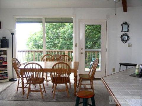 135 Skiloft, Beech Mountain, NC 28604 photo 4
