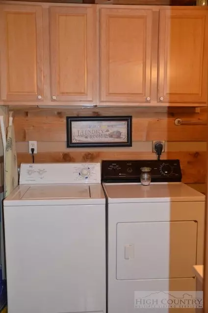 3545 Wildcat Rd, Deep Gap, NC 28618 photo 7
