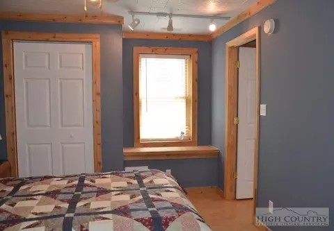 3545 Wildcat Rd, Deep Gap, NC 28618 photo 6