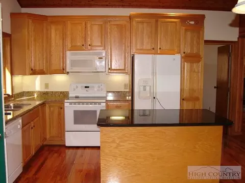 175 Ravens Vw, Boone, NC 28607 photo 8