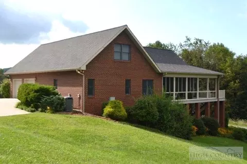 90 Stringer Dr, West Jefferson, NC 28694 photo 1
