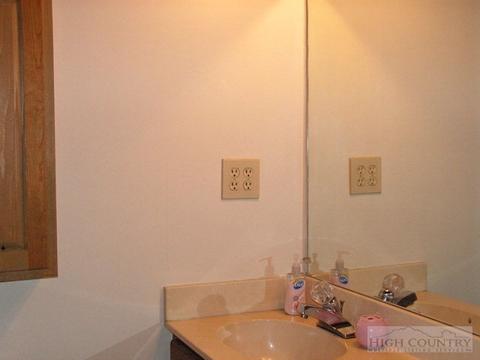 1946 River Rd, Todd, NC 28684 photo 8