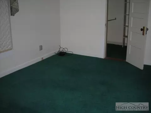 355 Main St, Jefferson, NC 28640 photo 6