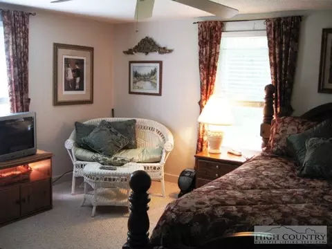 136 Davis Gentry Rd, Lansing, NC 28643 photo 12