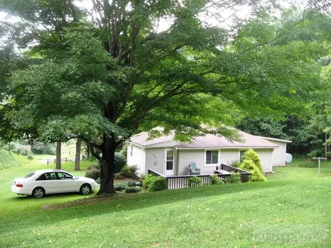 136 Davis Gentry Rd, Lansing, NC 28643 photo 7