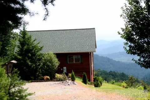 861 Bobcat Mountain Ln, Purlear, NC 28665 photo 1