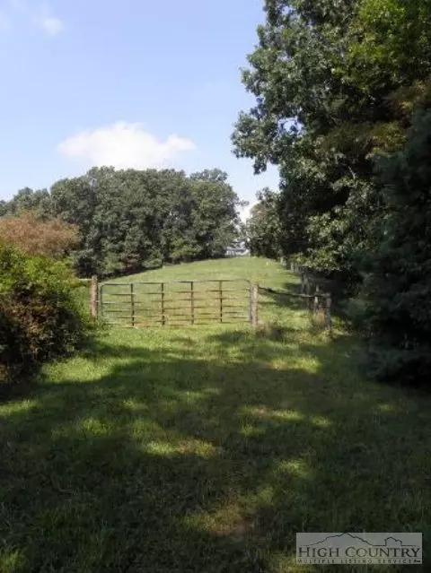 729 Graystone, Independence, VA 24348 photo 37