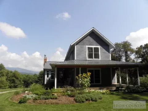 729 Graystone, Independence, VA 24348 photo 2