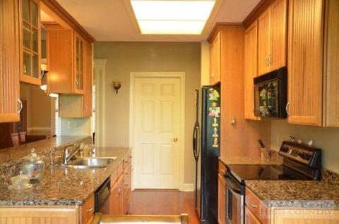 331 Ridge Cir, Boone, NC 28607 photo 4