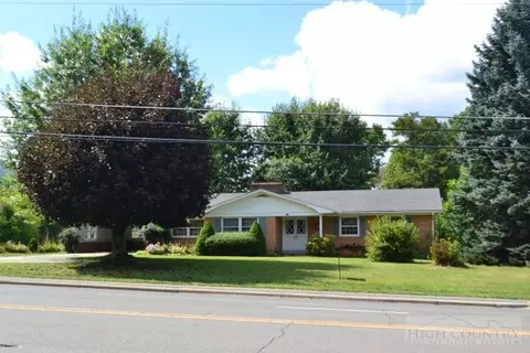 346 Main St, Jefferson, NC 28640 photo 1