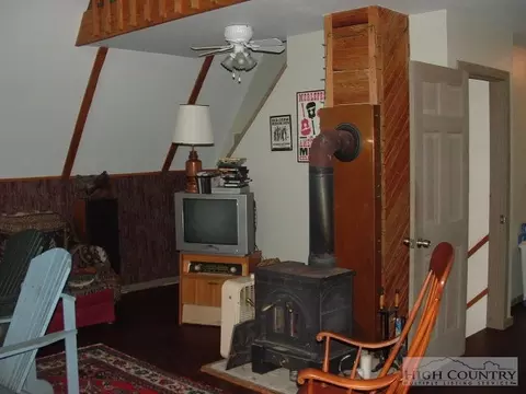142 Twisting Trl, Deep Gap, NC 28618 photo 9