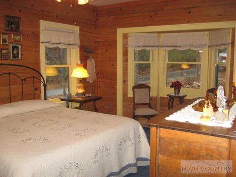 119 Sandy Pt, Deep Gap, NC 28618 photo 37