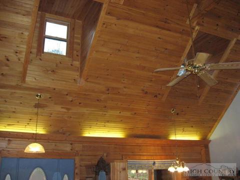 119 Sandy Pt, Deep Gap, NC 28618 photo 36