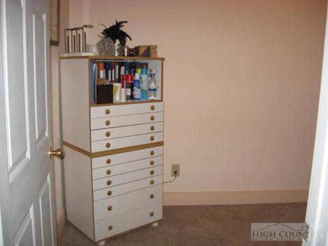 119 Sandy Pt, Deep Gap, NC 28618 photo 22