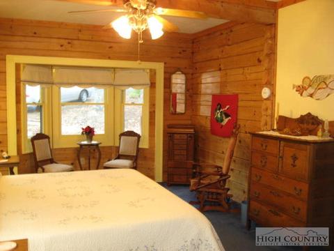 119 Sandy Pt, Deep Gap, NC 28618 photo 7