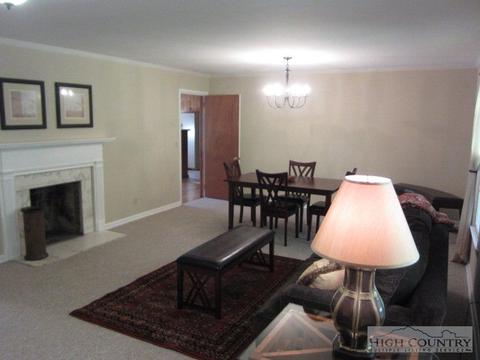 189 Cherrybrook, Boone, NC 28607 photo 2