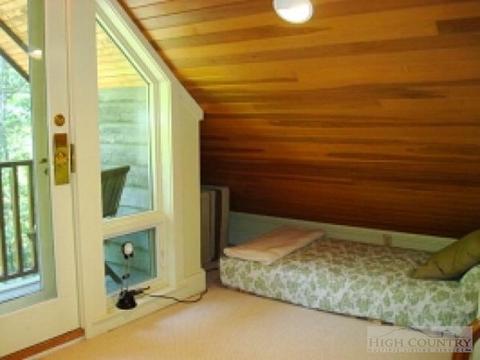 897 Golden Gate Rd, Boone, NC 28607 photo 8