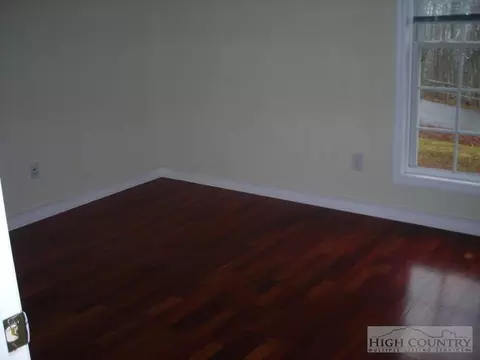 1086 Chestnut Ridge Trl, Seven Devils, NC 28604 photo 7