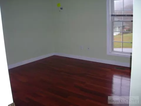 1086 Chestnut Ridge Trl, Seven Devils, NC 28604 photo 8
