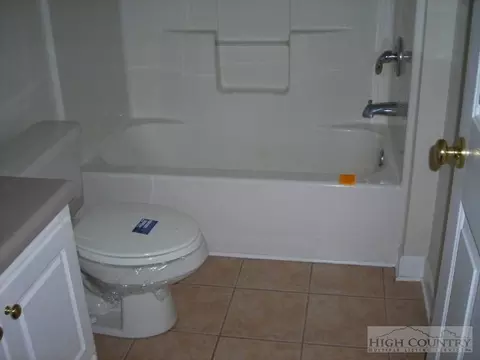 1086 Chestnut Ridge Trl, Seven Devils, NC 28604 photo 6