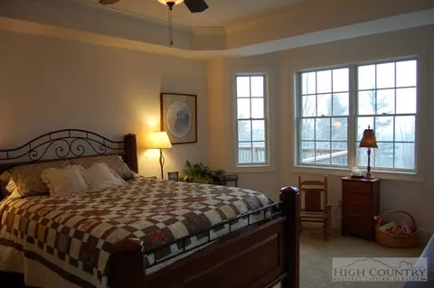 185 Pinecrest Ct, Boone, NC 28607 photo 3