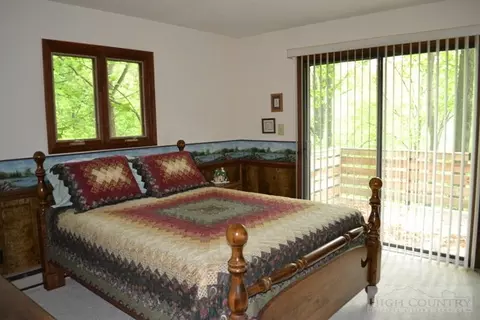 286 Deer Run, Deep Gap, NC 28618 photo 6