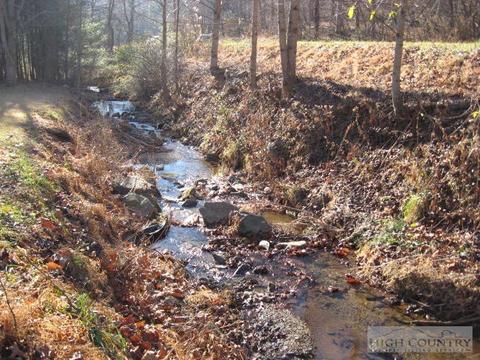 2539 Elk Creek Rd, Deep Gap, NC 28618 photo 11