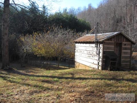 2539 Elk Creek Rd, Deep Gap, NC 28618 photo 8