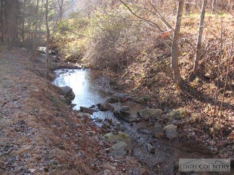2539 Elk Creek Rd, Deep Gap, NC 28618 photo 12