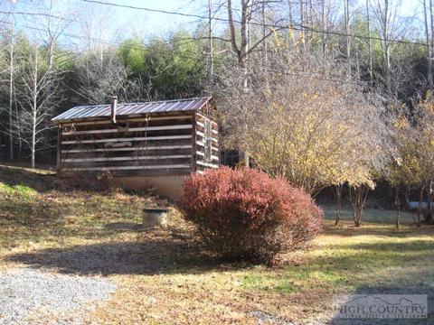 2539 Elk Creek Rd, Deep Gap, NC 28618 photo 6