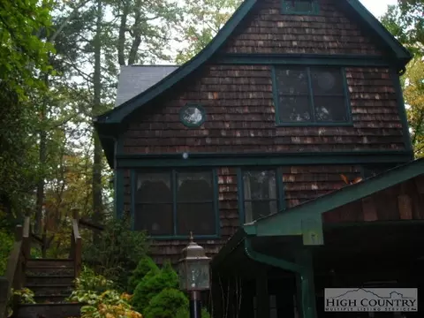 534 Tarleton Cir, Boone, NC 28607 photo 2