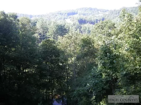 884 River Rdg, Boone, NC 28607 photo 4