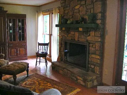 884 River Rdg, Boone, NC 28607 photo 8