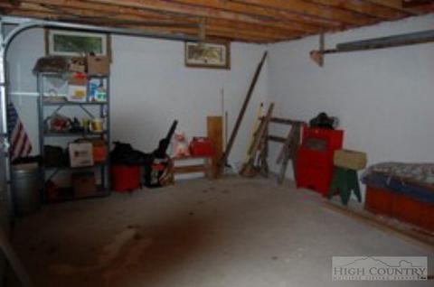 303 Elderberry Loop, Linville, NC 28646 photo 4
