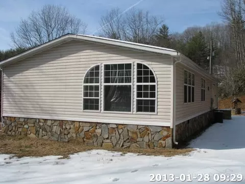 360 Moore Rd, Lansing, NC 28643 photo 10