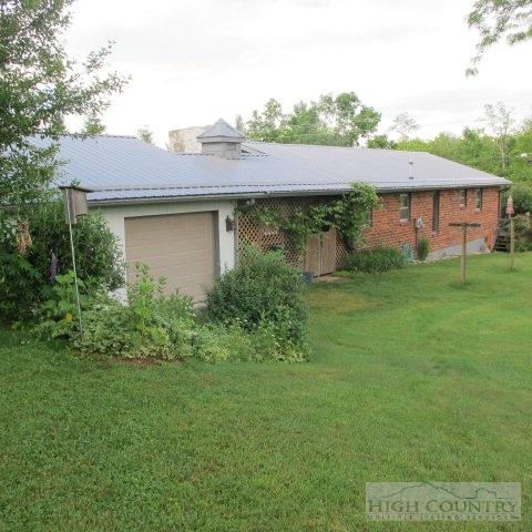 208 Harrison Rd, Boone, NC 28607 photo 3