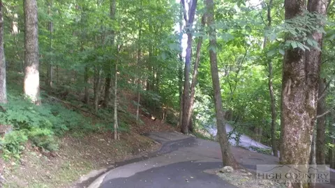2457 Hickory, Boone, NC 28607 photo 25