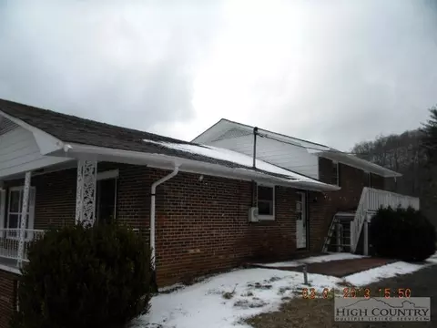 3873 Three Top, Todd, NC 28684 photo 9