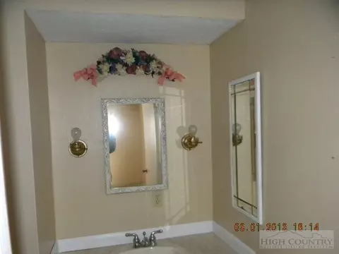 3873 Three Top, Todd, NC 28684 photo 5
