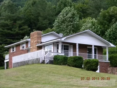 3873 Three Top, Todd, NC 28684 photo 8