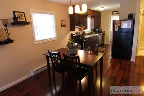 131 Maple Dr, Boone, NC 28607 photo 3