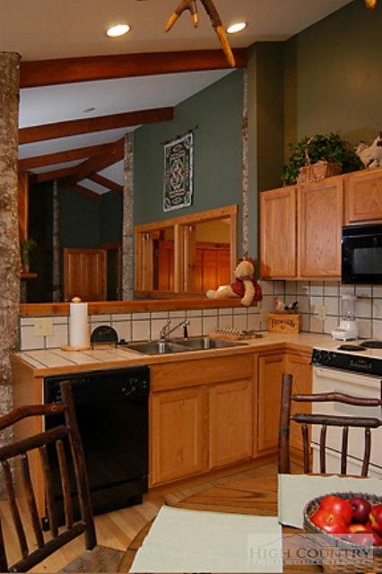 114 Lower Fiddlestix, Boone, NC 28607 photo 5