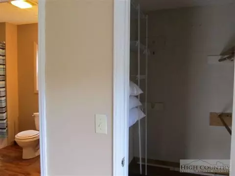 3192 Wildcat Rd, Deep Gap, NC 28618 photo 3
